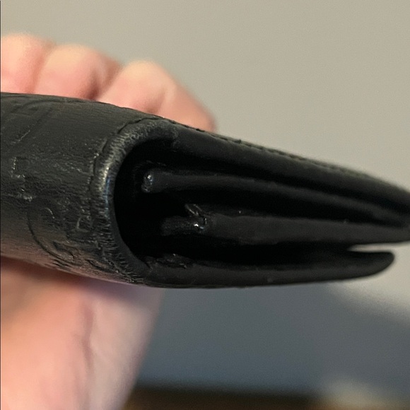 GUCCI Black Guccissima Leather Long Wallet - Picture 7 of 14